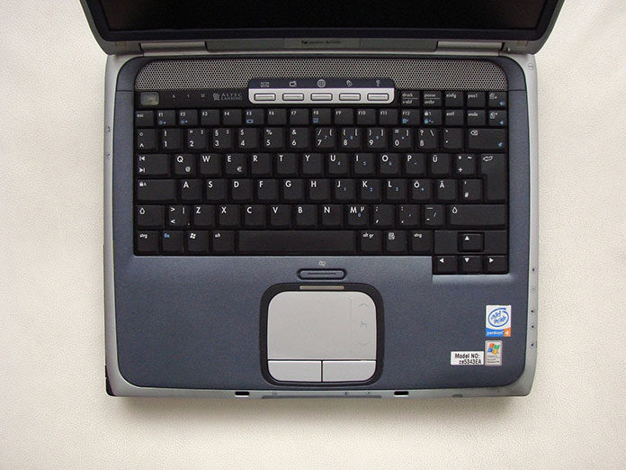 Tanie laptopy używane – jak kupić dobry sprzęt