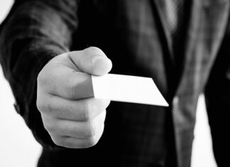 Ile kosztuje umieszczenie aplikacji w sklepie Play? Ile kosztuje umieszczenie aplikacji w sklepie Play?