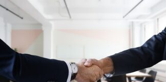 Kto może być zatrudniony w zakładzie pracy chronionej?
